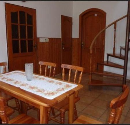 Apartman Foldes Tibor Villa Veľký Meder Esterno foto