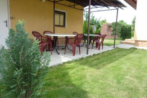 Apartman Foldes Tibor Villa Veľký Meder Esterno foto
